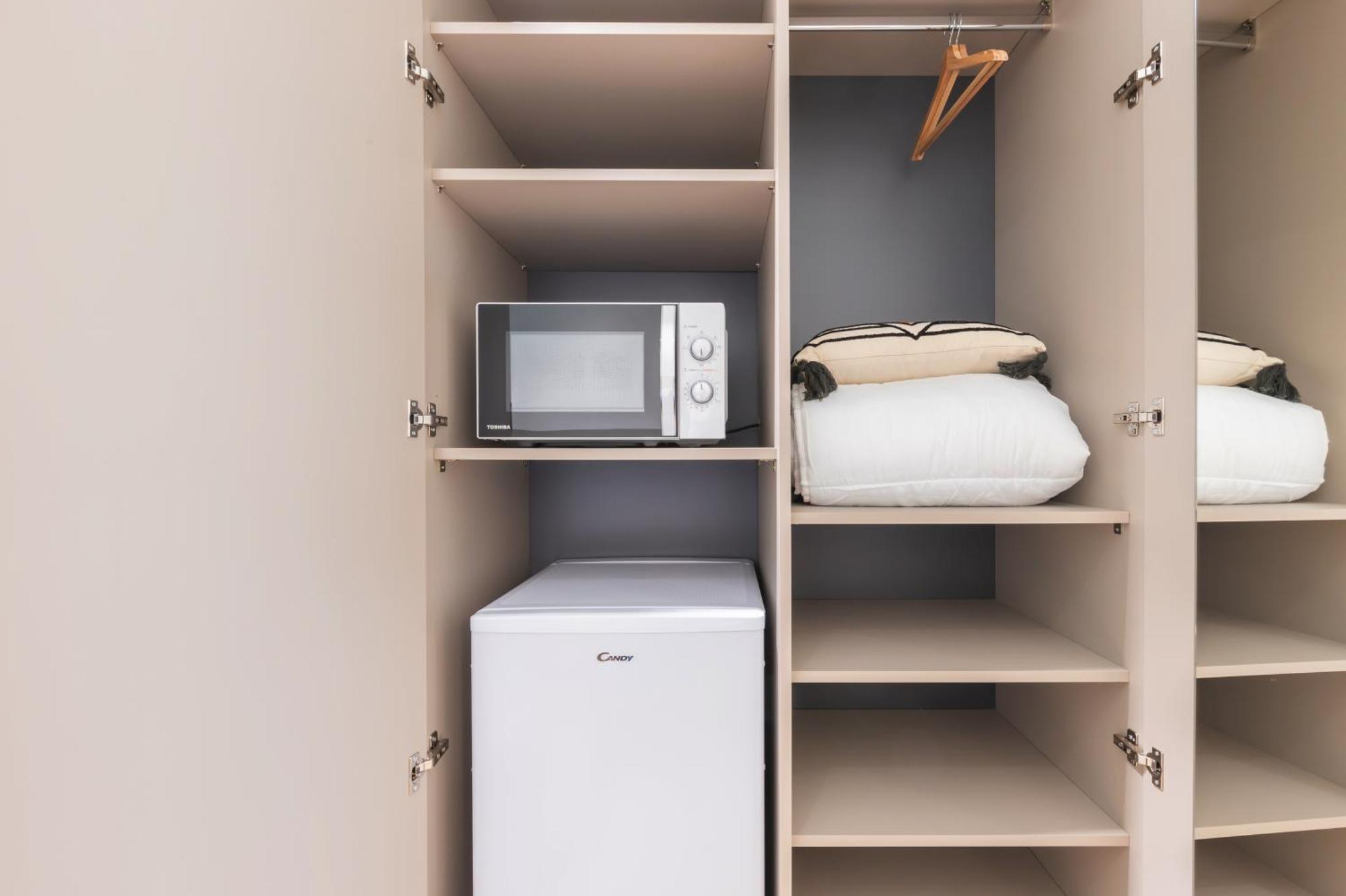 Well-Located Campus Rooms Near City Park Milaan Buitenkant foto