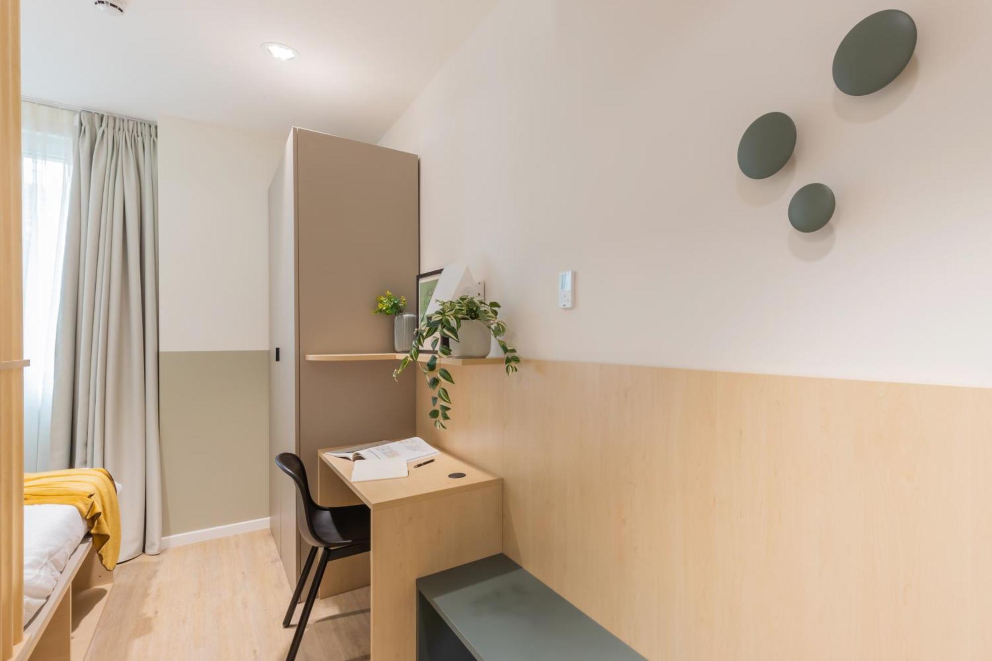 Well-Located Campus Rooms Near City Park Milaan Buitenkant foto